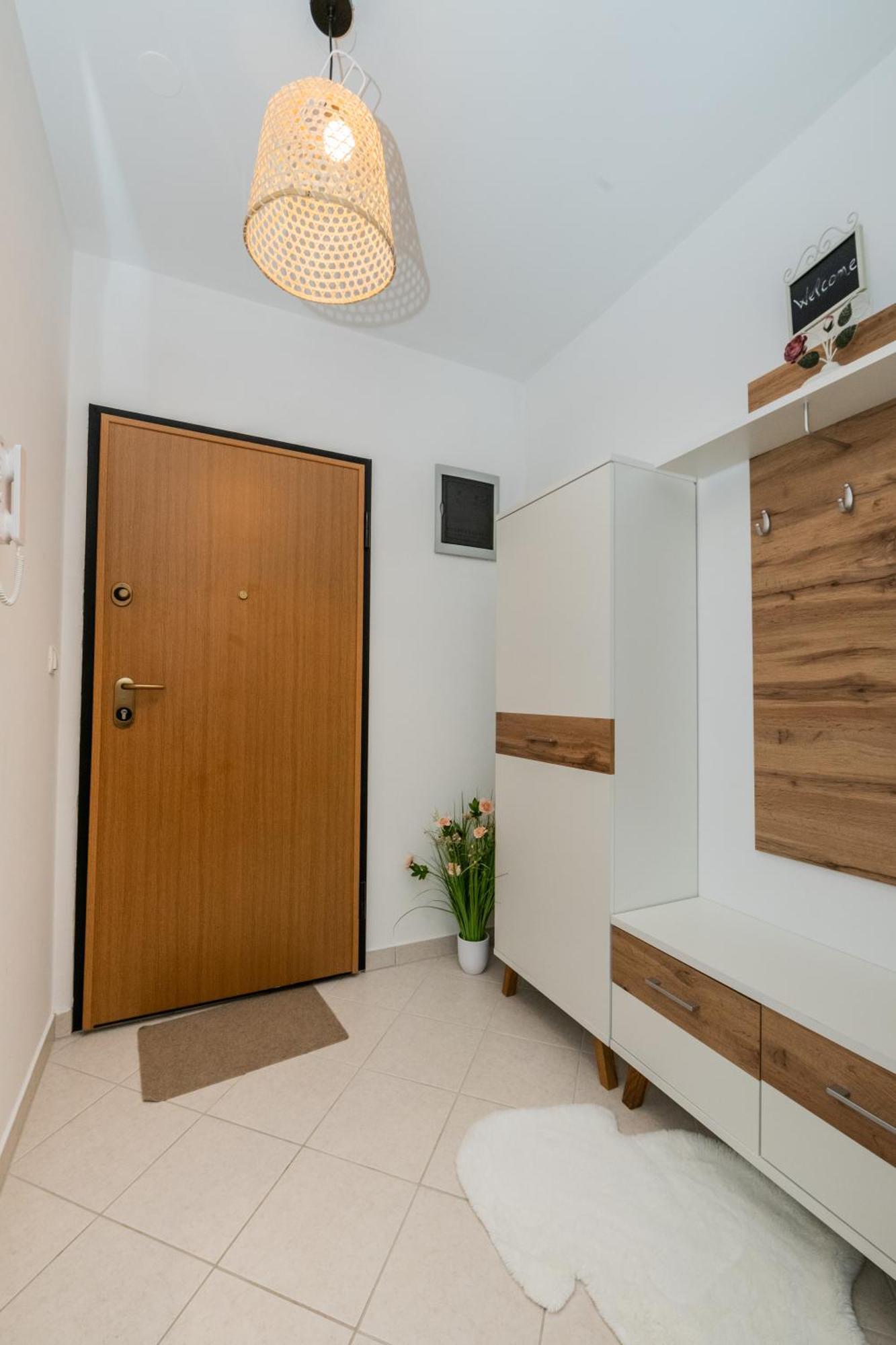 Sun Island Apartment Трогир Экстерьер фото
