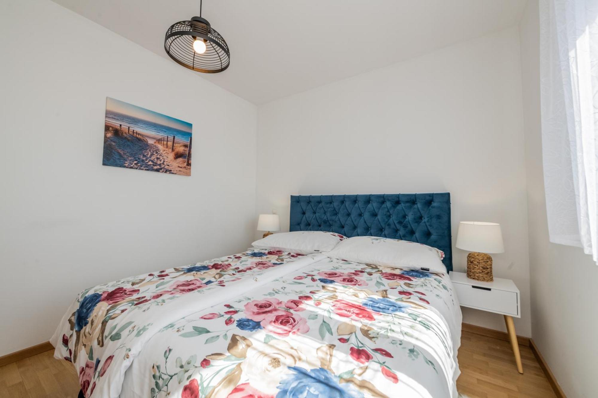 Sun Island Apartment Трогир Экстерьер фото